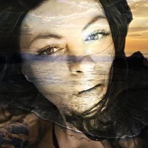 Meet your Posher, Emilia